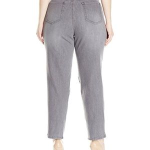 Womens GLORIA VANDERBILT AMANDA  Jeans Size 16